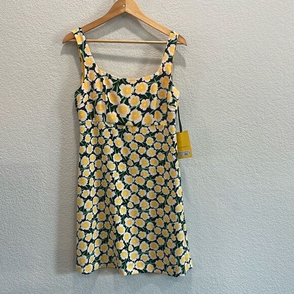 NEW Diane Von Furstenberg x Target 90's Shift Yellow Poppy Mini Dress Size 6 - Picture 2 of 9